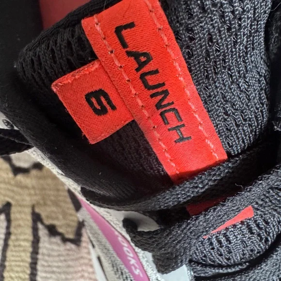 Brooks “LAUNCH 6”Gray Athletic Shoes with Orange and Purple Highlights Sz 7.5 - Picture 9 of 12